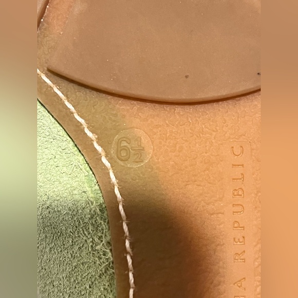 BANANA REPUBLIC- Loafers- Green - Suede -Size:6.5 - Women - Picture 6 of 6